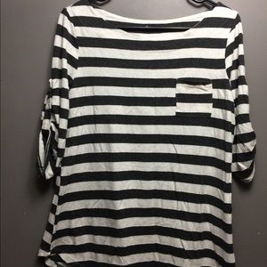 Black and white striped boat tee